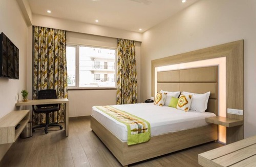 Sector 39 Hotel | SILVER OAK