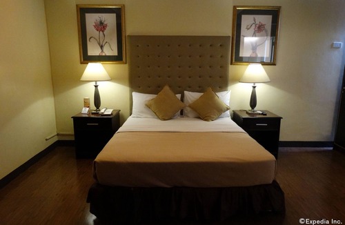 Ermita Hotel | Silver Oaks Suite Hotel