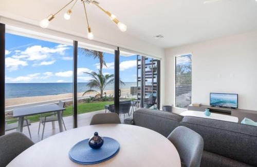 North Side House | Silver Reef 3 Oceanfront Condo