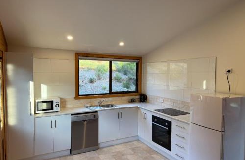 Claude Road Cabin | Silver Ridge Retreat