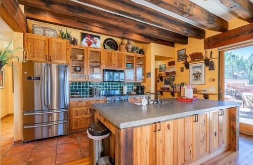 Uptown Sedona House | Silver Sage - World Class Sedona Mountain Views and Hot Tub