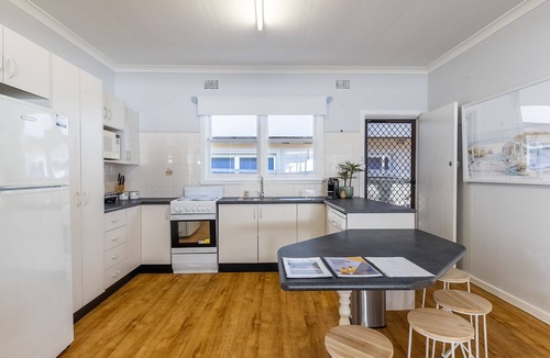 Nelson Bay House | Silver Sands Back 29B - Across from Nelson Bay Beach and only a 600m walk to town