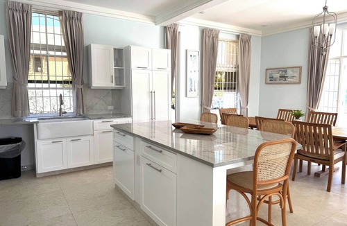 Silver Sands House | Silver Sands Beach Villas are great for family-friendly activities, surfing and relaxation