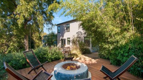 Silver Lake House | Silver Screen by AvantStay