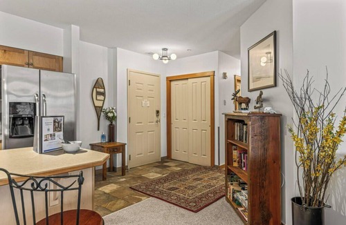 Canmore Condo | Silverhorn Hydeaway at The Crossing