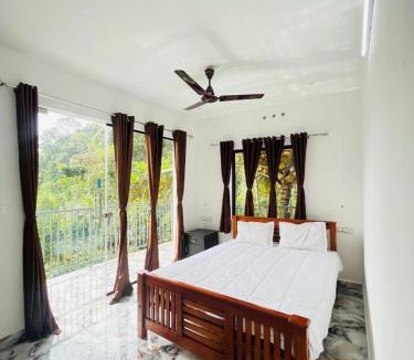 Nullatanni House | Silvermist Premium Villa Munnar