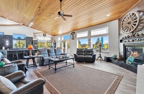 Wildernest House | Silverthorne Retreat Hot Tub & Views