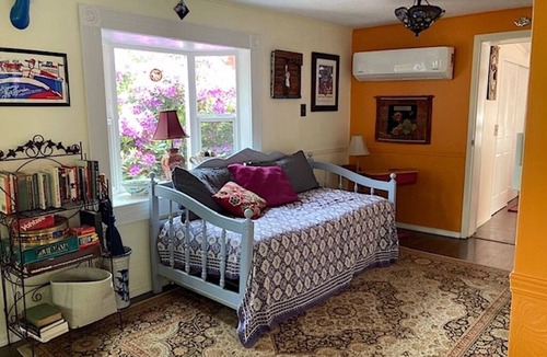 Silverton House | Silverton Guest Cottage in the country