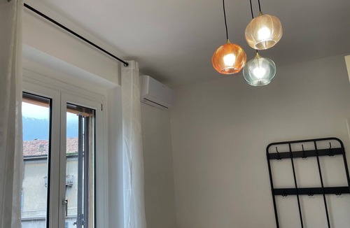 Como Apartment | Silvia's house:cozy,comfortable.20 minutes walk from Lake Como