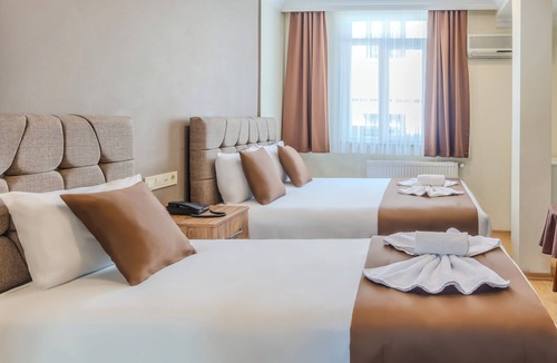 Asmali Mescit Hotel | Silviya