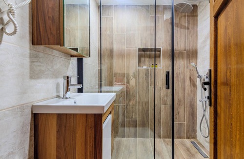 Asmali Mescit Hotel | Silviya