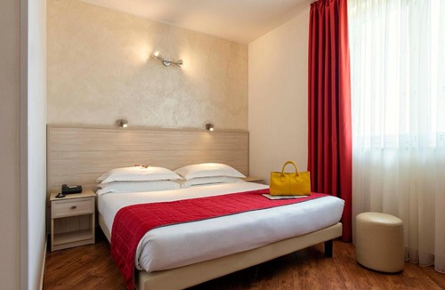 Pomezia Hotel | Simon Hotel