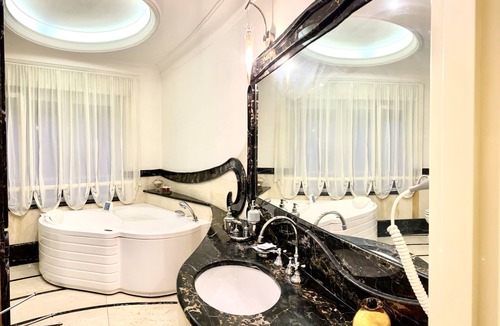Tuscolano House | Simon's Guest House Rome