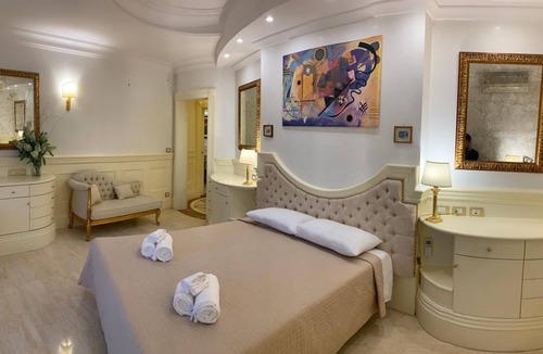 Tuscolano House | Simon's Guest House Rome