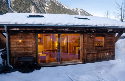 Les Bossons Cabin | Simon's Mazot in Chamonix