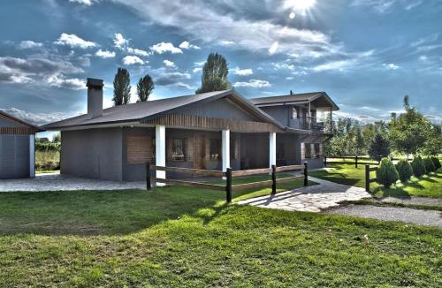 Makednoi House | Simon's Walnut Farm