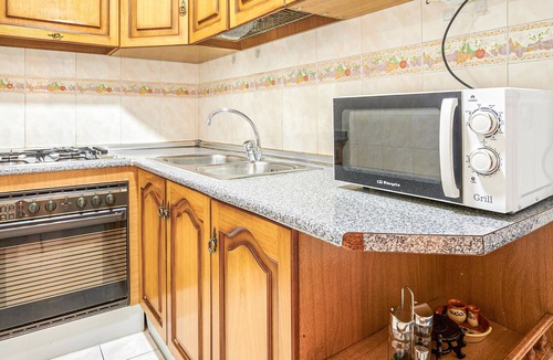 Luque Apartment | Simple and spacious apartment in the village of Luque at the foot of the Tajo del Algarrobo.