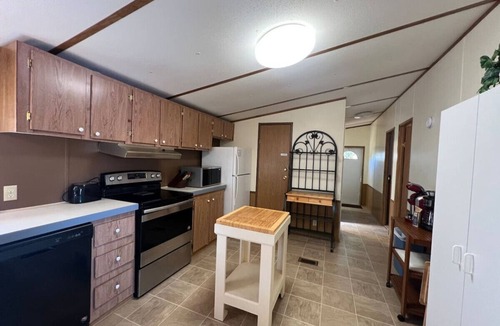 Saluda House | Simple Blessings | A View in Every Room | Sleeps 6