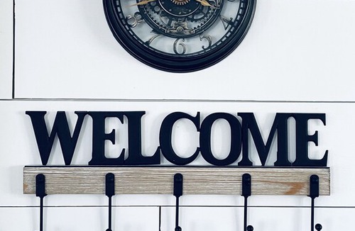Meadowview House | 🌻SIMPLE, bright & clean home minutes from Johnston Memorial Hospital.