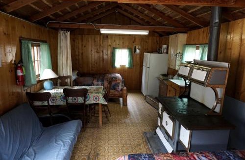 Bellvue House | Simple, Pet Friendly Country Cabin in Poudre Canyon, Colorado