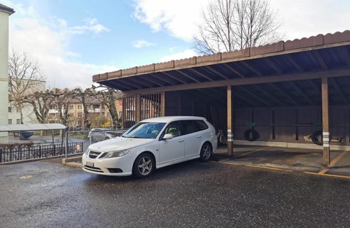 Burgdorf Apartment | Simple Studio 36m2 in the Center of Burgdorf private Parking SMALL BATHROOM
