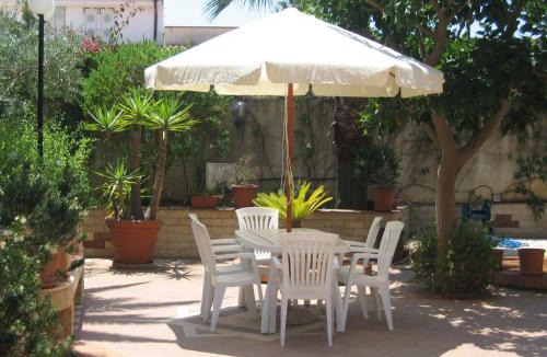 Localita San Giorgio House | Simplistic Holiday Home in Sciacca near Horse Riding