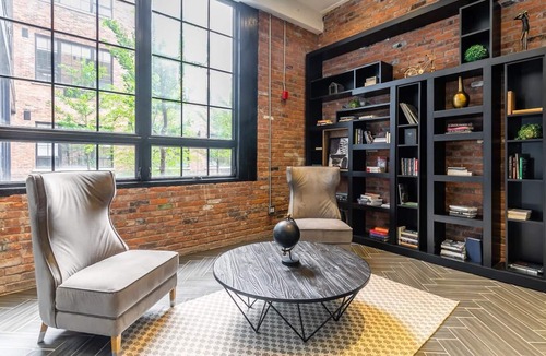 Kirkendall North Apartment | simply Comfort. UV Disinfected Rosebud 2Br Loft Free Parking Gym