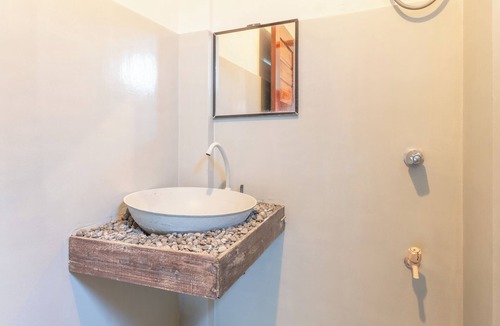 Catangnan Hostel | Sinag Hostel - Adults Only