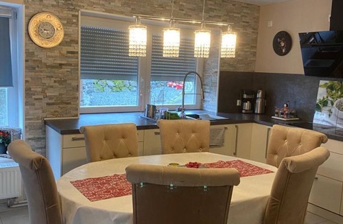 Betteldorf House | Sinans Bio Farm, vacation home - 8-bed vacation home, shower/WC
