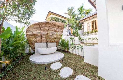Singakerta Villa | Singakerta Villa - Two Bedroom Villa, Sleeps 4
