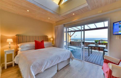 Keurboomstrand Cabin | Singing Kettle Beach Lodge