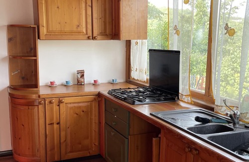 Barete House | Single Bed in a cozy cabin located in the mist of beautiful mountains