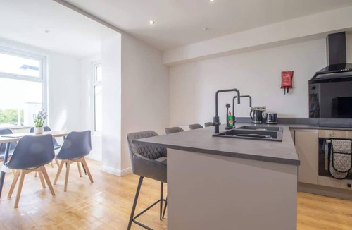 Grangemouth Apartment | Single ensuite room nr Falkirk with self-check-in