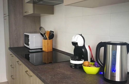 Malcesine House | Single house, 2 double and 1 single room A/C and wifi "La Svolta Holidays"