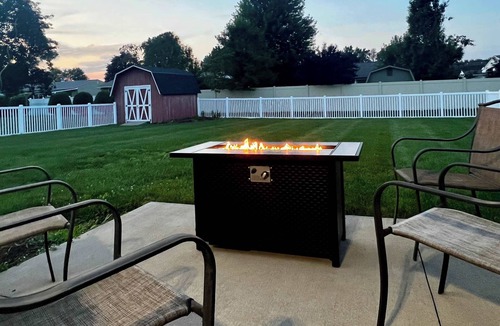 New Philadelphia House | Single-Level 3BR Furnished Rental, Extended Stays Welcome