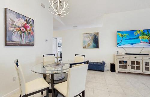 Clear Creek House | Single-level home with private pool, close to shopping & attractions