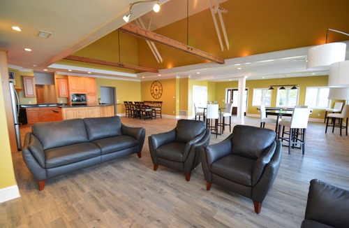 Geneva Bed & Breakfast | Single Level Lakefront Paradise. Pool, Hot Tub, Kayaks and More. Sleeps 10 Adults