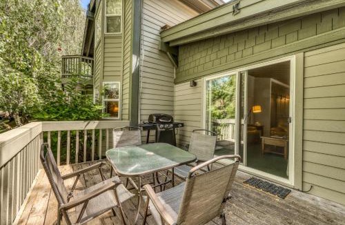 Sun Valley Apartment | Single Level Ranch Condo in Elkhorn