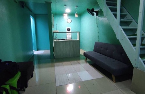 Male House | Single Room 8