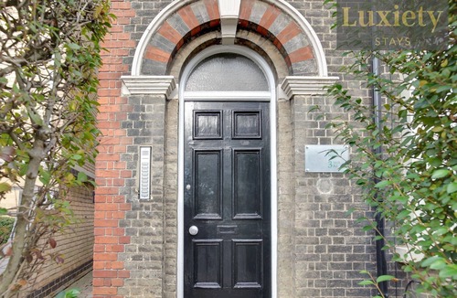 Cambridge Hotel | Single Room Accommodation | Mill Road, Cambridge | Walk to Station & City Centre