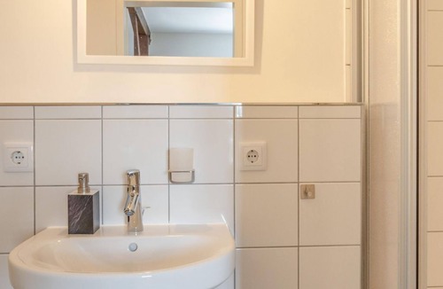 Ahutte Bed & Breakfast | Single room attic (with slope) - Museumsbahnhof Ahütte, Pension