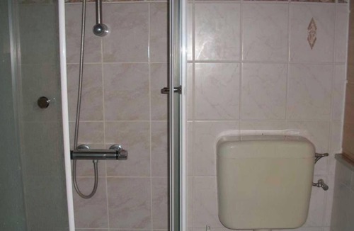 Neubrandenburg Bed & Breakfast | Single Room (GR 2-1) - Mellin House