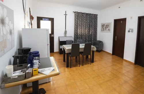 Elvas Cabin | Single Room