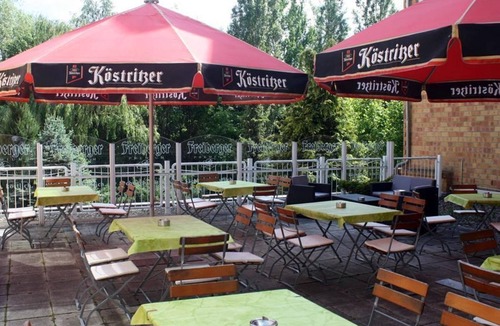 Kesselsdorf House | Single room queen-size, shower or bath, WC - Quick Hotel Dresden West