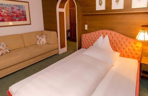 Lech am Arlberg Hotel | Single Room with Balcony - Hotel Kristberg