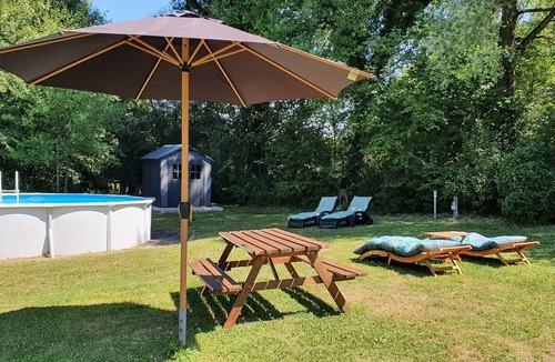 Saint-Aubin-le-Monial Apartment | Single-storey gîte close to fishing lake. Pets welcome!