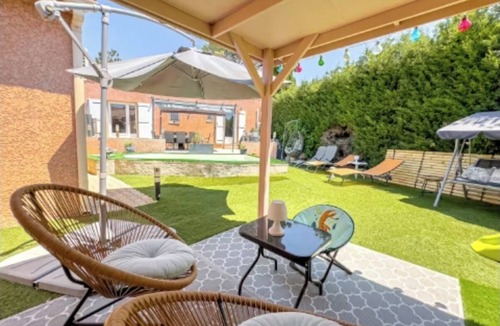 Caumont-sur-Durance House | Single-storey house with swimming pool.