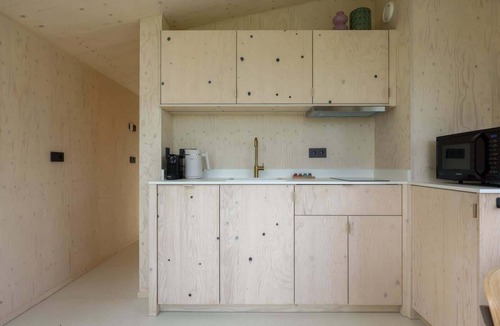 Westkapelle Cabin | Single-storey tiny house for 4 in Westkapelle | Zeeuwse Liefde – Tiny House 9