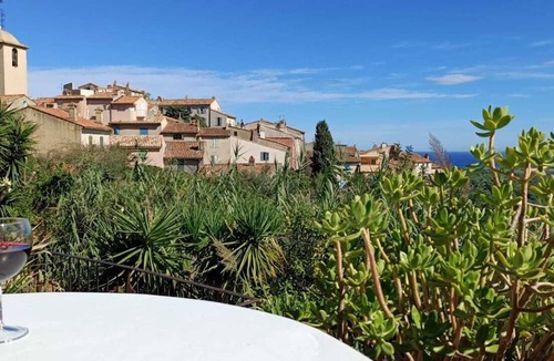 Ramatuelle House | Single storey villa in the village of Ramatuelle 4 to 6 people, with garden