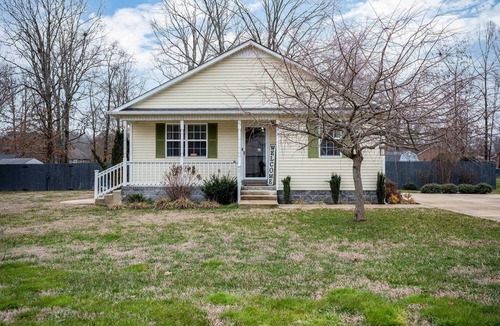 Manchester House | Single-Story Manchester Home Close to Parks!